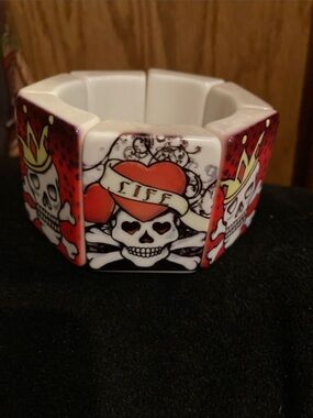 Heart & Skull Tile Stretch Bracelet in Red and White